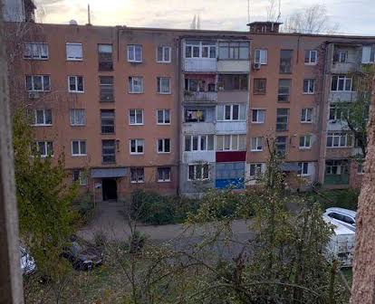 Продаж трикімнатної квартири по вул.Грушевського.