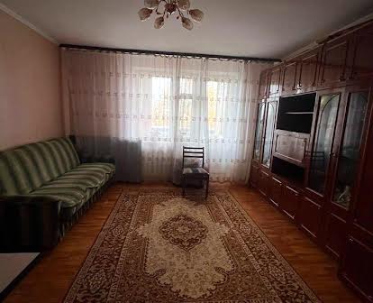 "Продається 3-кімнатна квартира у Хмельницькому"