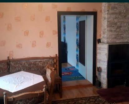 Продається будинок особняк на 2 сімї в Мукачево