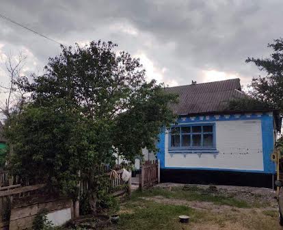 Продам будинок в селі Озерна