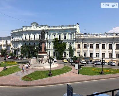 Екатерининская площадь, 3, Центр, Одесса, Одесская 320000.0 USD