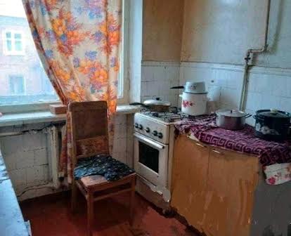 Продам 2 кїмнатну квартиру на Одеськїй