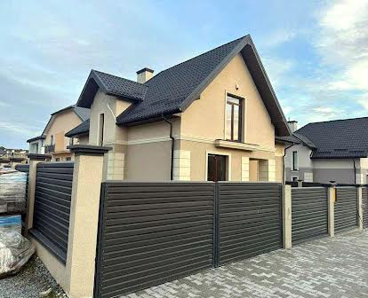 Продається чудовий будинок біля Львова с Конопниця з дизайн-проєктом
