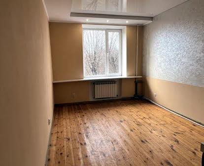 Продам 2 кімнатну квартиру КРЕС ( Січеславська 16)