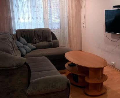 Продам 2х кімнатну квартиру,1 поверх в місті Покров.