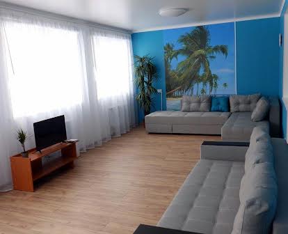 Новая квартира в центре Миргород с мебелью и техникой