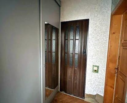 Продаж 1-кімнатної квартири по вул. Медова Печера