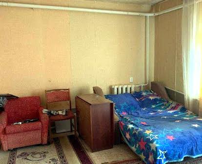 Продається 1 кімнатна квартира в місті Апостолове.