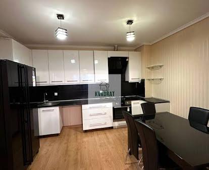 Продам 2-х кімнатну квартиру в Новій Будові-1 з меблями та технікою