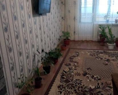 Продам 2 комнатную квартиру в центре  Васильковки