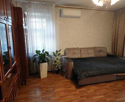 Продам квартиру на селищі Котовського  - господар