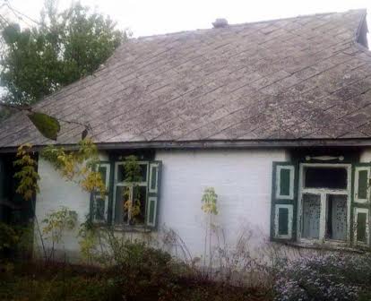 Дом у озера продажа обмен  на старе авто мото Черкасская обл Корсунь