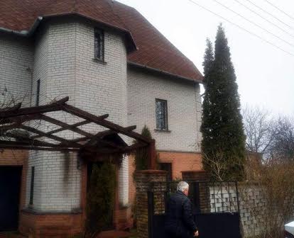 Будинок Дача в Михайлівській Рубежівці