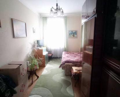 Квартира 3-и кімнатна  центрі Подолу Київ.