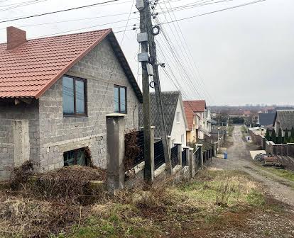 Продаж будинку біля Чорної Гори