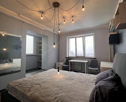 Продаж сучасноі квартири 2 кімнати покрпщенного планування Ляпунова