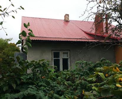 Продається частина будинку по вул.Степового (Роща) ст ціна 18500Дол.