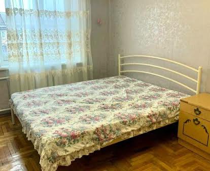 Продаж 3-кімнатної квартири на Полякова