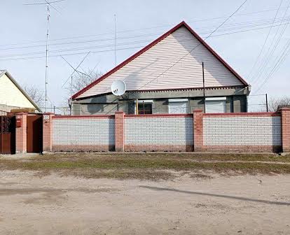 Продам будинок місто Новомосковськ р- н Решкут Дніпропетровської обл