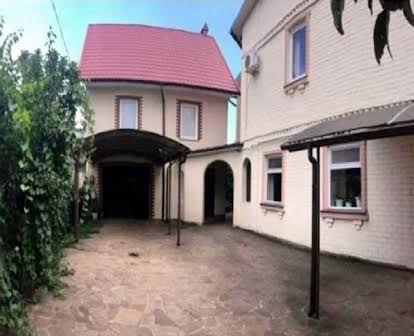 Два дома на поселке Котовского/проспект Добровольского