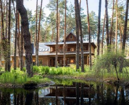 Продам семейный дом VIP-класса в хвойном лесу на Киевском море