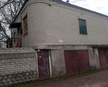 Продам 4сотки приватиз/земли возле музея Коцюбинского