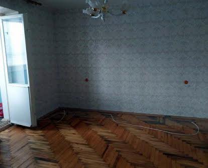 Продам 3-х квартиру на  Бородинском,  в районе Амстора