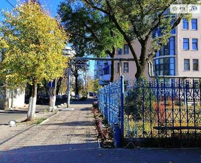 Мукачевский переулок, 6, Приморский, Одесса, Одесская 300000.0 USD