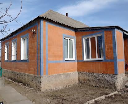 Продам дом, смт Александровка, Николаевская область