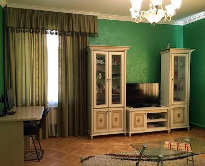 Продається сучасна 3-кім. квартира в м. Гребінка Полтавській області.