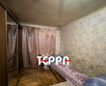Продаж 3-кімнатної квартири в районі майдана Вернадського