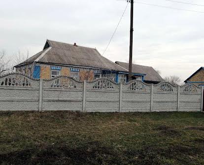 Будинок в селі Шубівка Кагарлицького району вул. Дидикало 91