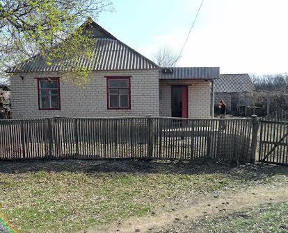 Продаю будинок в селі