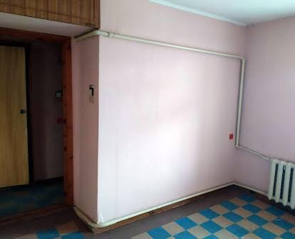Продам 3 кімнатну квартиру в м.Гайворон під ремонт
