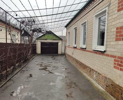 Продається добротний будинок в Новомосковську (м-н Кулебівка)