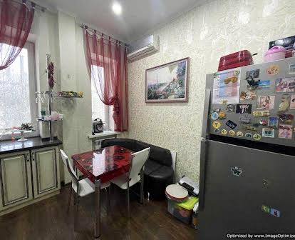 Продаю двухуровневую квартиру в сталинке на Потемкинской д1