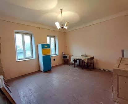 Продається 2-кімнатний будинок на вул. Лубенська (район Калічанка)