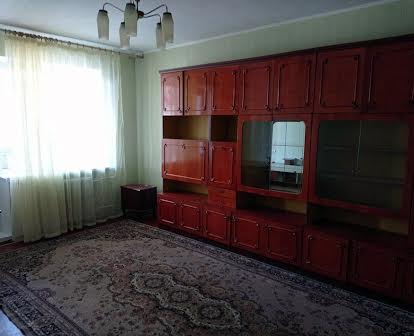 Продам двухкомнатную квартиру на ж.м.Левобережный 3 (Донецкое шоссе)