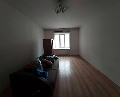 Продам 2-кімнатну квартиру на вулиці Балківській, ЖК Сім самураїв.