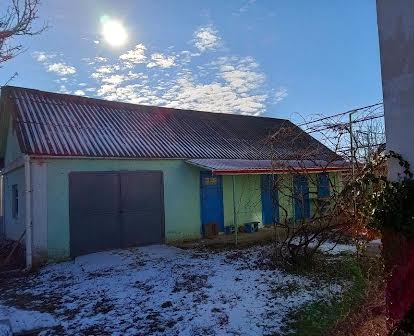 Продам будинок в селі Осіївка (центр)