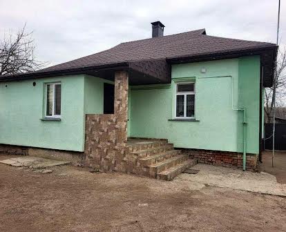 Продам будинок в селі Киїнка.