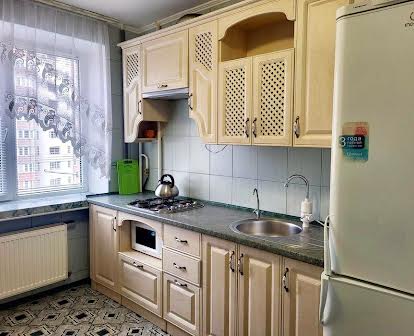 Продається 3 кімнатна квартира район Київська 5362