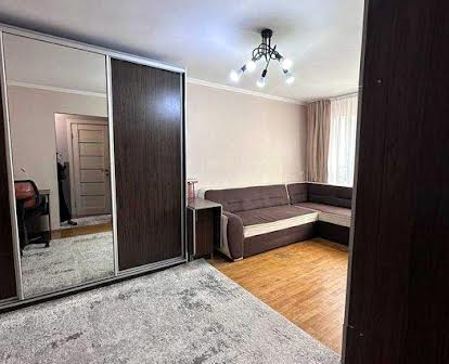 Продаж 2-х кімнатної квартири по вул. Лазаренка