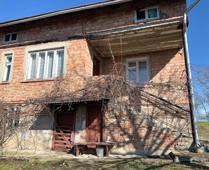 Продається будинок у селі Брониця