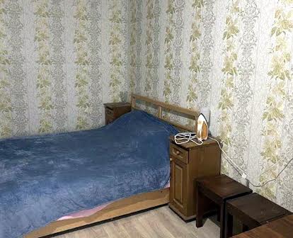 Продам 1-кімнатну квартиру на Одеській
