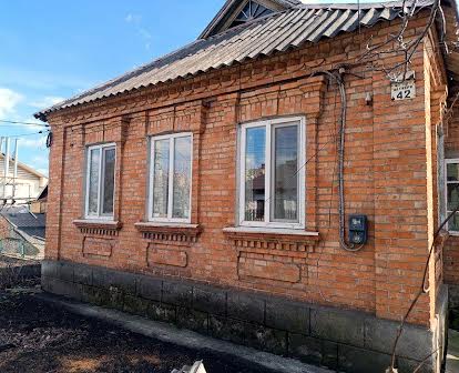 Продам дом на  Ласточке в Долгинцевском р-не ул. 40 лет Октября