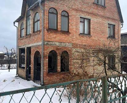 Будинок з ремонтом і меблями 10 хв до Києва