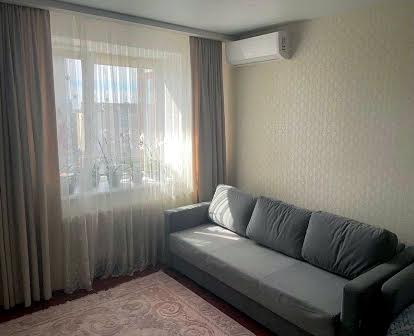 Продам однокімнатну квартиру з ремонтом в ЖК Дніпровська Брама
