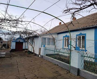 Продам добротний будинок у передмісті Одеси, в Петрівці (ст. Буялик)