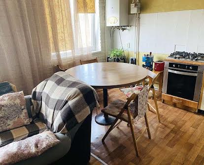 Продажа 3 кімнатної квартири в Росвигові